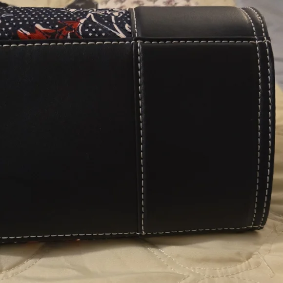 Tory Burch Ella Navy, Cream and Red Patchwork Floral Large Tote - Picture 5 of 8